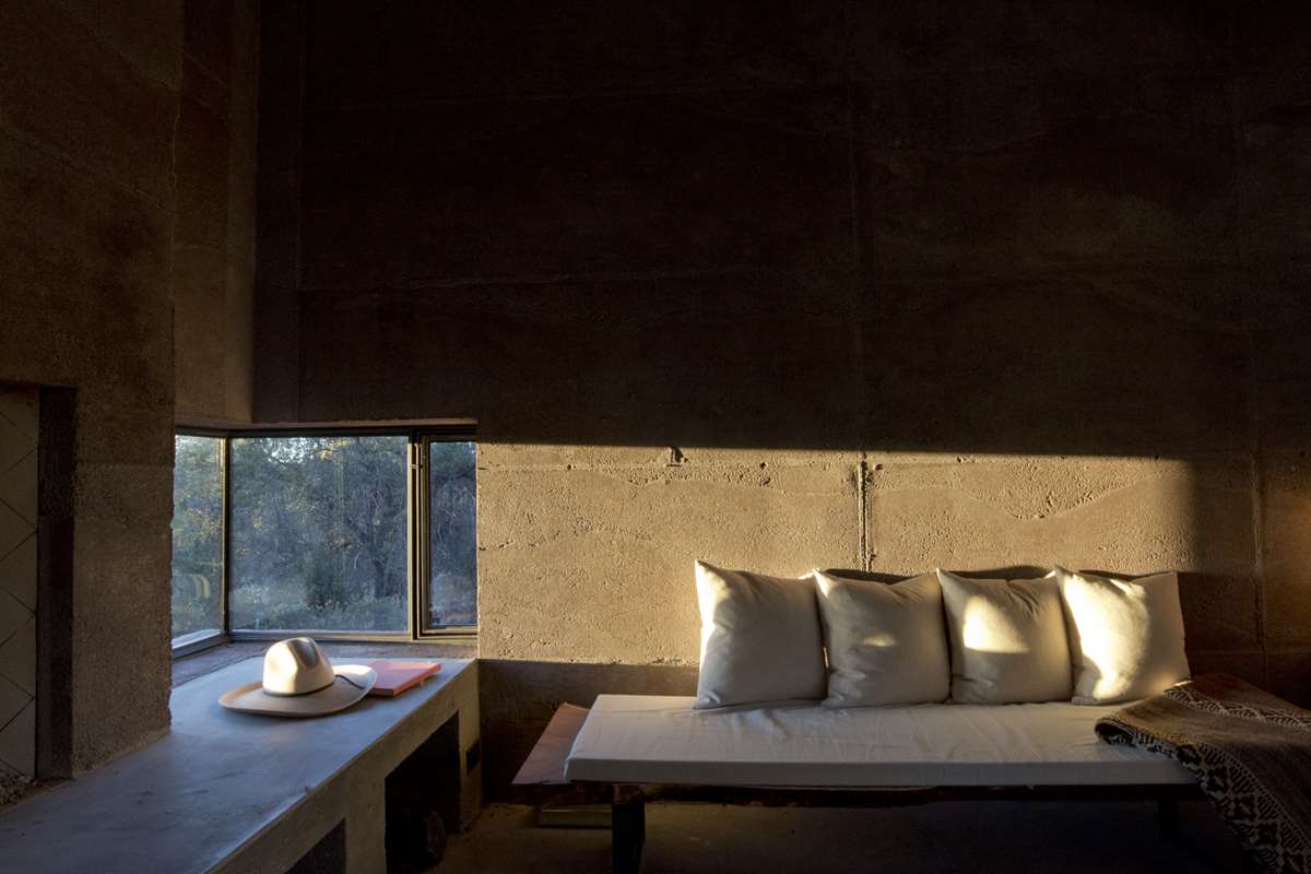 Casa Caldera Off-Grid Self-Sustainable House by DUST