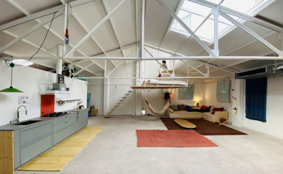 Topo's Shed Workspace and Housing by Pía Mendaro
