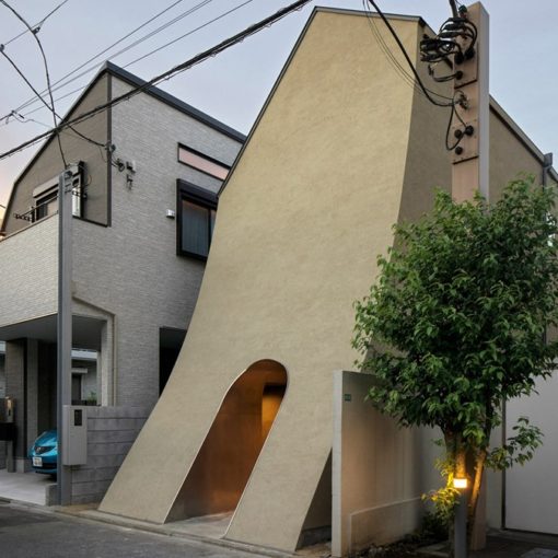 A Japanese Manga Artist's House by Tan Yamanouchi & AWGL