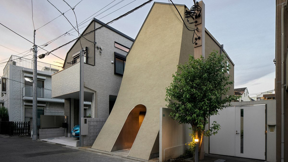 A Japanese Manga Artist's House by Tan Yamanouchi & AWGL
