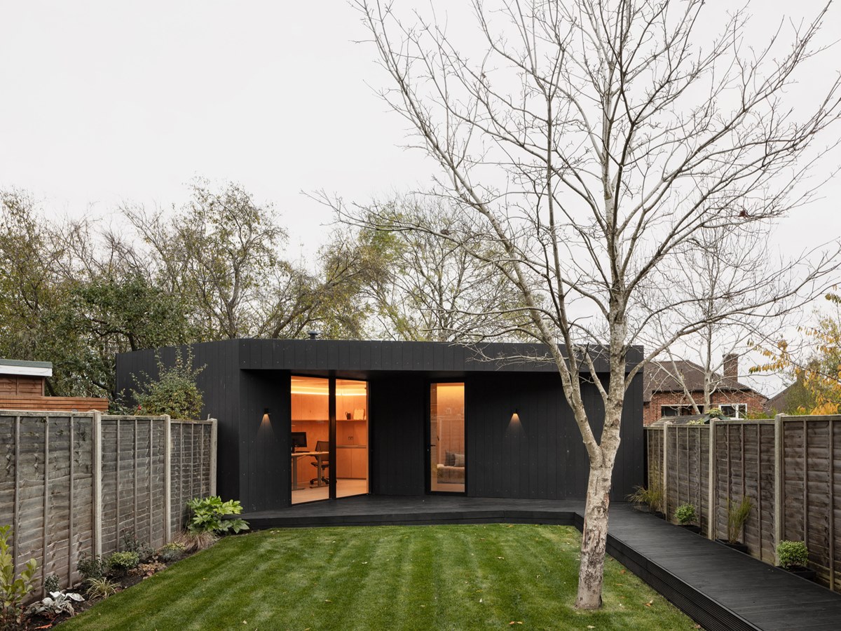 Brosh Architects Builds Garden Studio for Additional Office Space