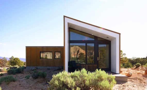 Capitol Reef Desert House by Imbue Design